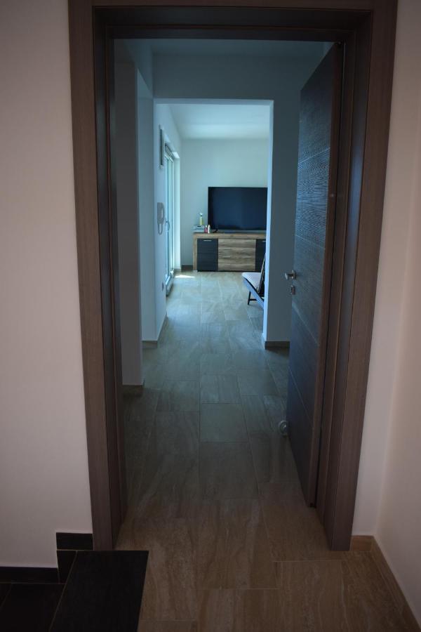 Yellow Cube Apartment